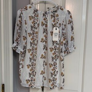 NWT XS Good Hart Floral Blouse with Ruffle Collar and Back Buttons